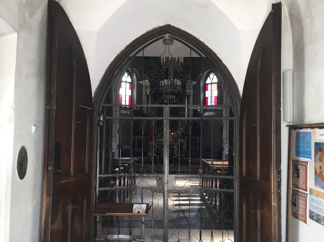 Koscioł Swietego Jakuba Apostoła na Tarchominie-华沙必去景点