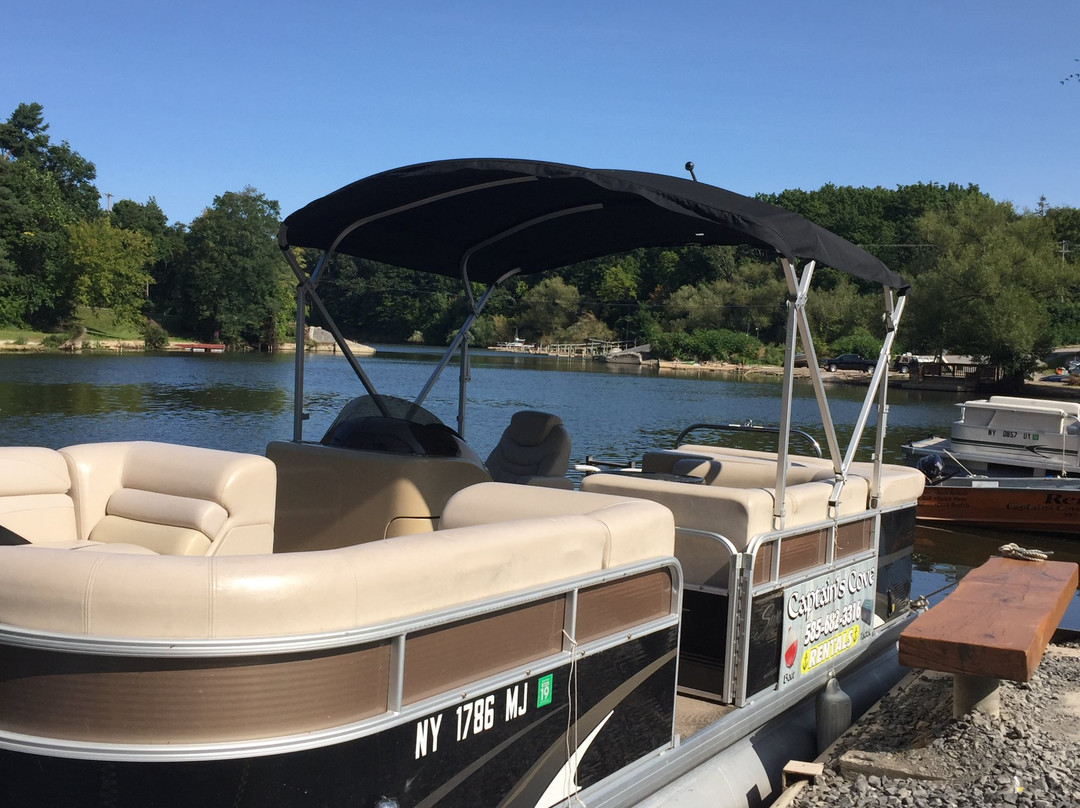 Captain's Cove主图