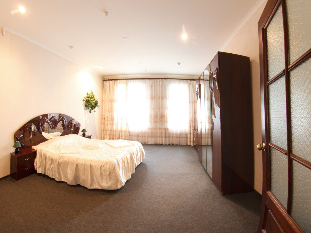Voskresensky Hotel主图