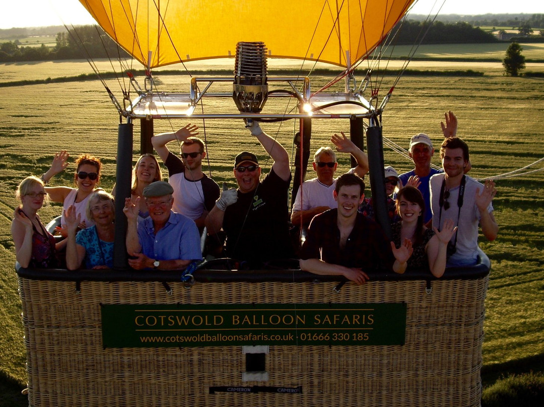 Cotswold Balloon Safaris-马姆斯伯里必去景点