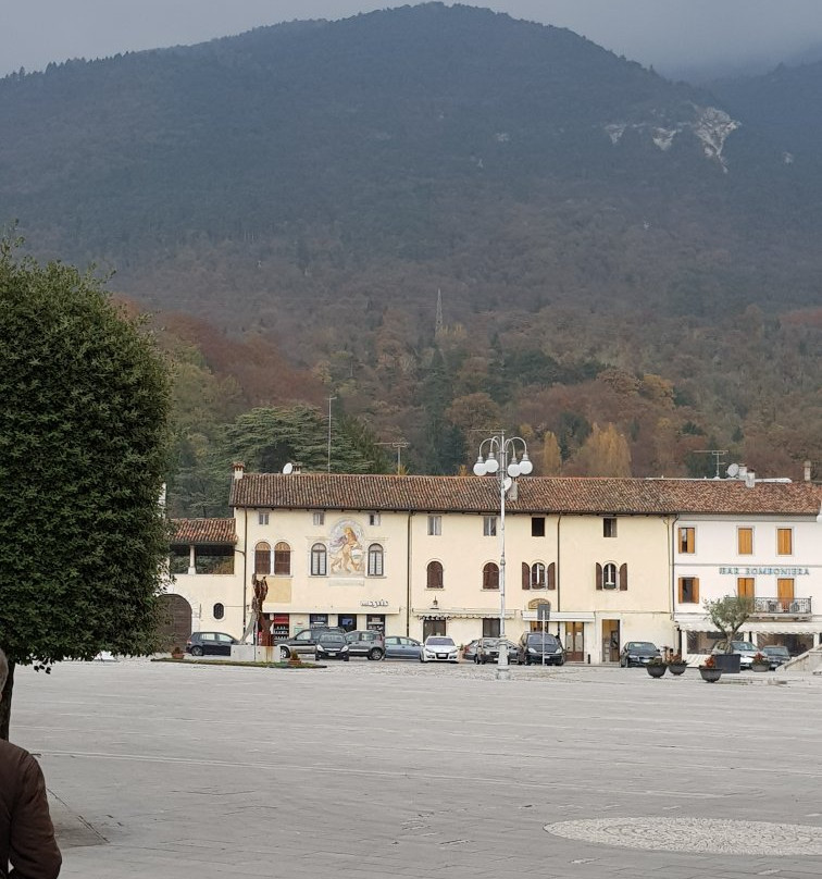 Piazza Italia-Maniago必去景点