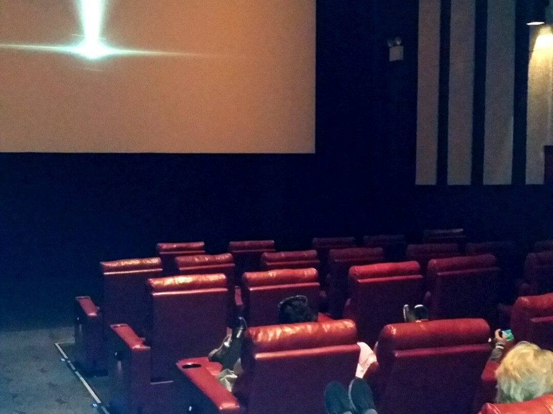 Cinemart Cinemas-Forest Hills必去景点