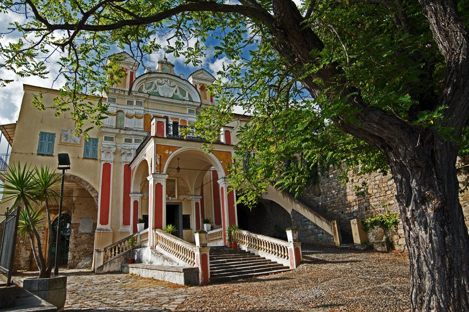 Santuario della Madonna di Lampedusa-Castellaro必去景点