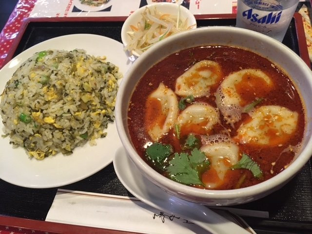 聚中縁餃子