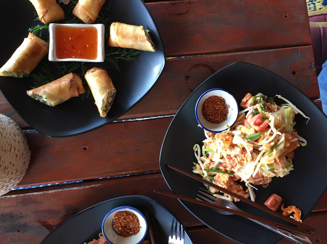 Mae Haad Tree House Bar & Restaurant