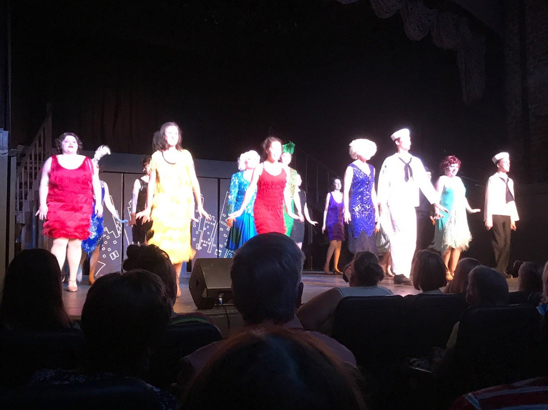 The Historic Holly Theater-达洛尼加必去景点