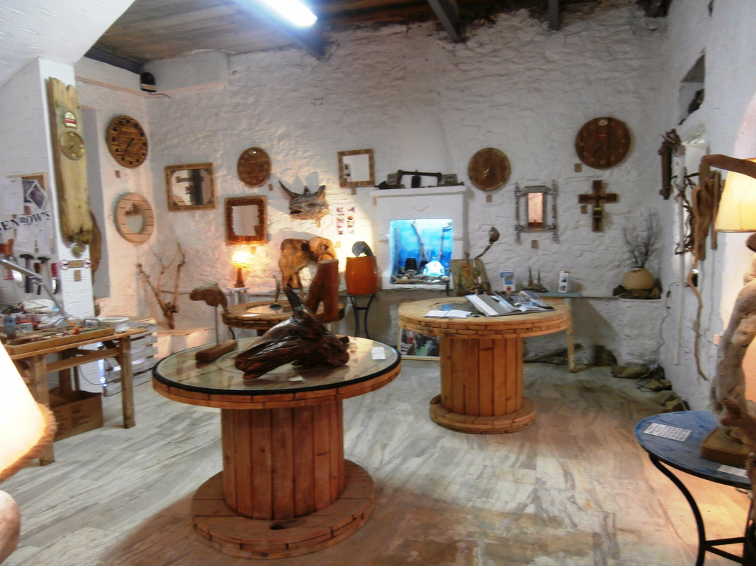 Driftwood Art景点图片
