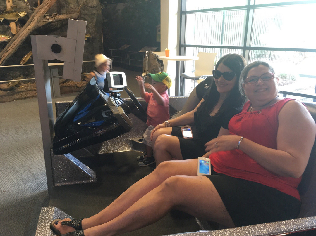 Go Fish Education Center-Perry必去景点