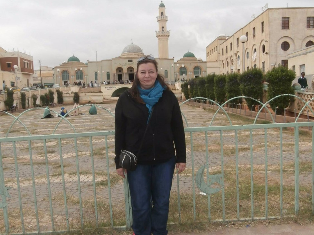 Khulafa Al Rashidun Mosque-阿斯玛拉必去景点