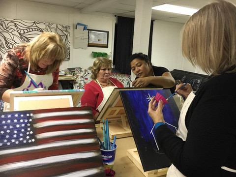 Hands On Art Studio & Gallery-罗拉必去景点