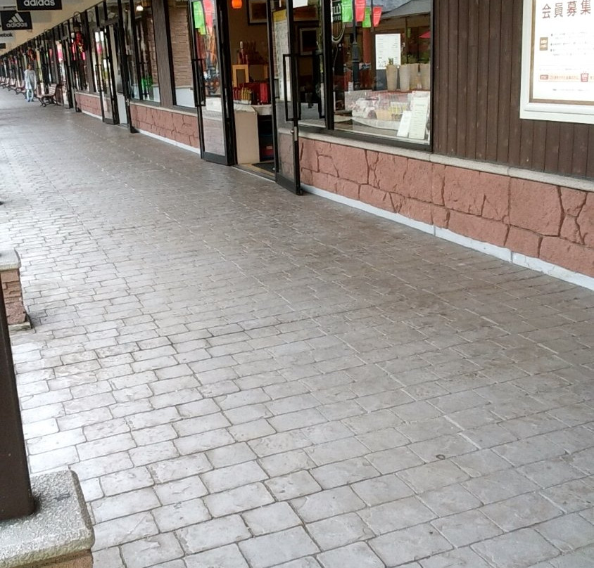 TULLY'S COFFEE土岐プレミアム・アウトレット店