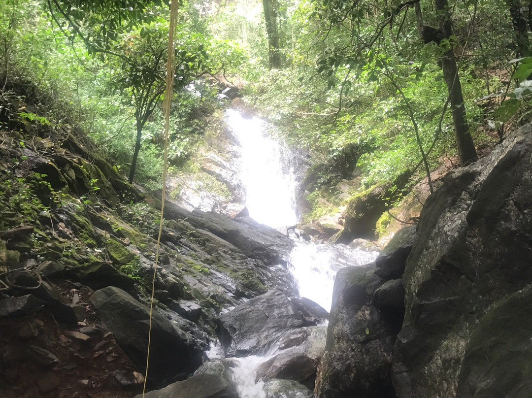 Kuskem Waterfall-格纳戈纳必去景点
