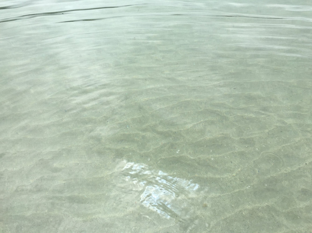 Hitotsuku Beach景点图片