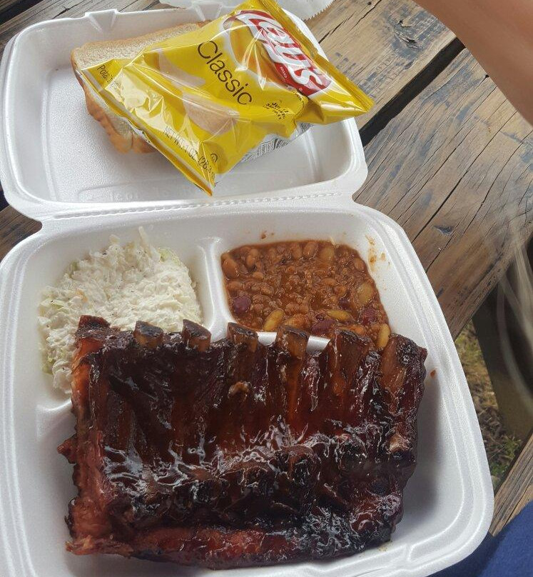 Jefferson餐馆和美食-Iron Pig BBQ & Stew