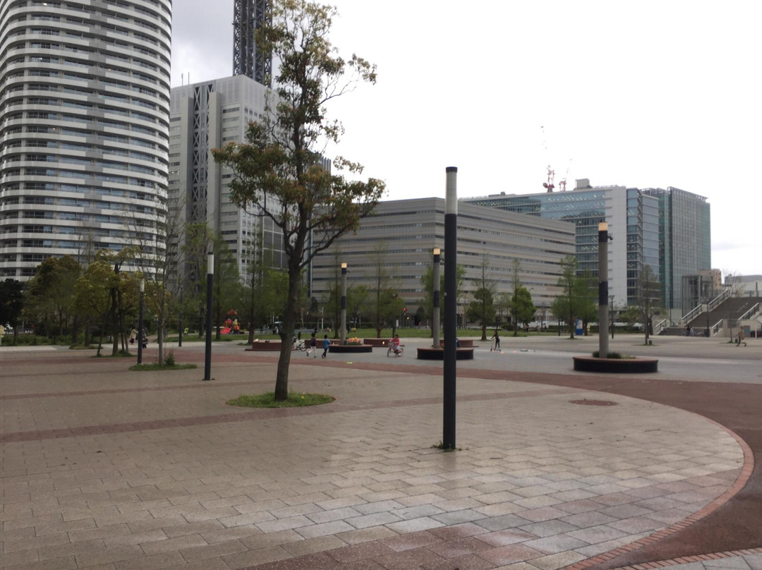 Takashima Chuo Park-Minatomirai必去景点