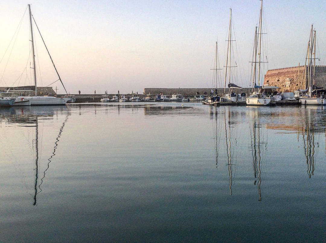 Flughafentransfer FTC-伊拉克利翁必去景点