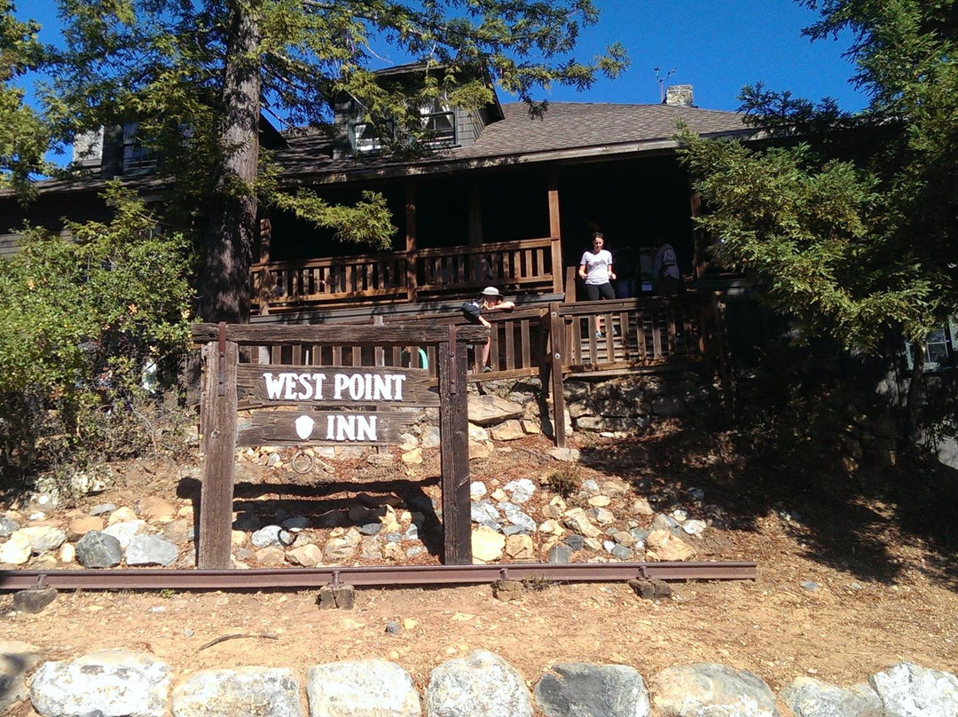 West Point Inn主图