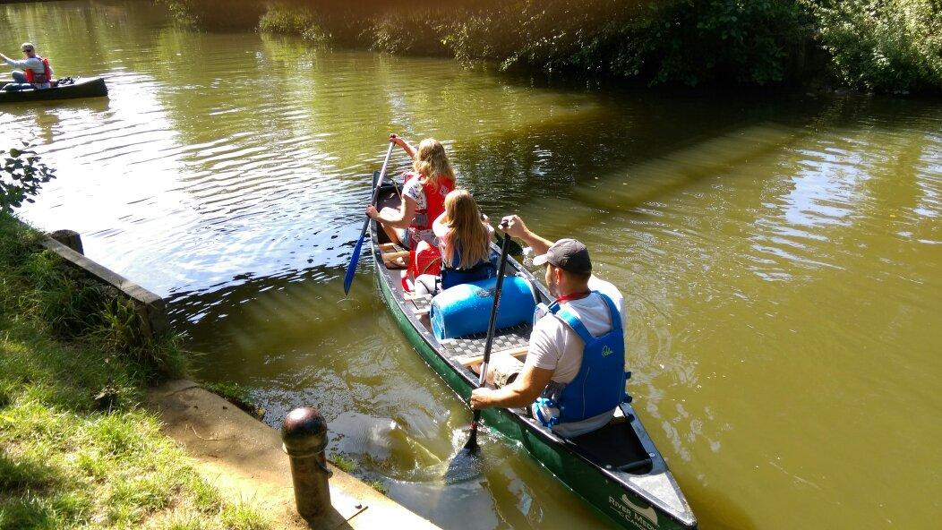 River Medway Canoes-梅德斯通必去景点