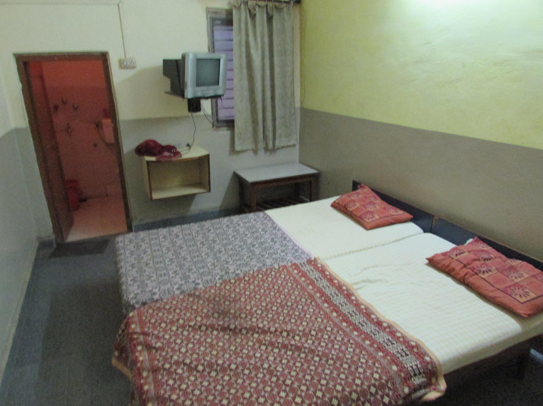 Hotel New Satkar Deluxe