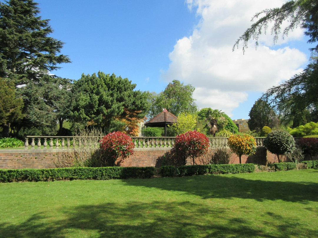 Church House Gardens景点图片