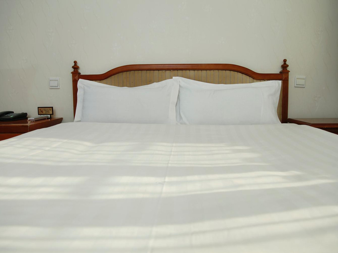 锦航商务酒店主图