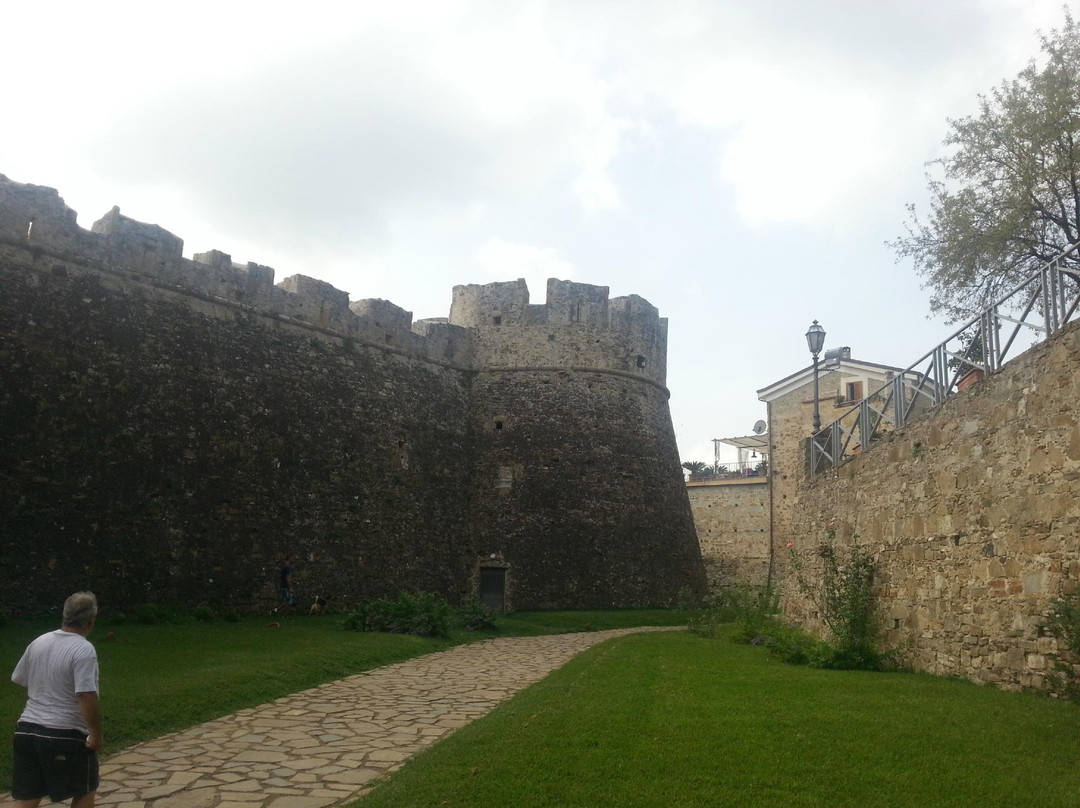 Castello Aragonese-阿格罗波利必去景点
