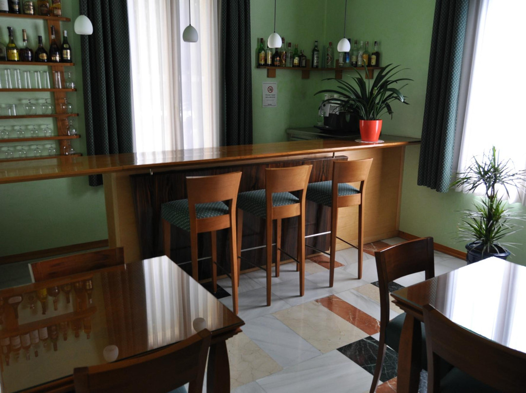 Hotel Maristany主图