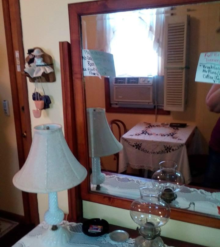 Lake Street Manor Bed & Breakfast主图