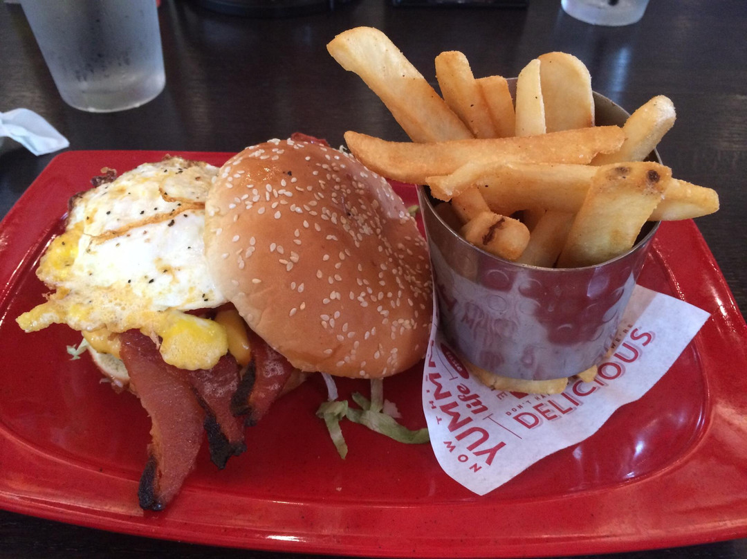 Red Robin Gourmet Burgers And Brews