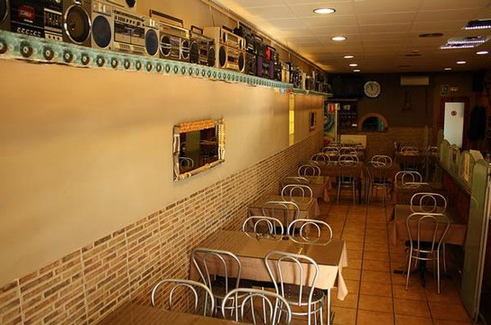 Abrera餐馆和美食-Pizzería Restaurant Rebato