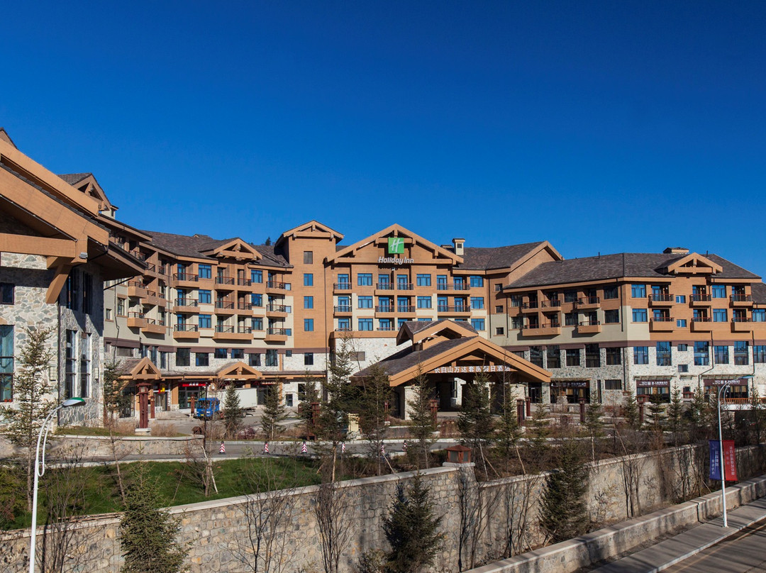 长白山万达锦华套房酒店主图