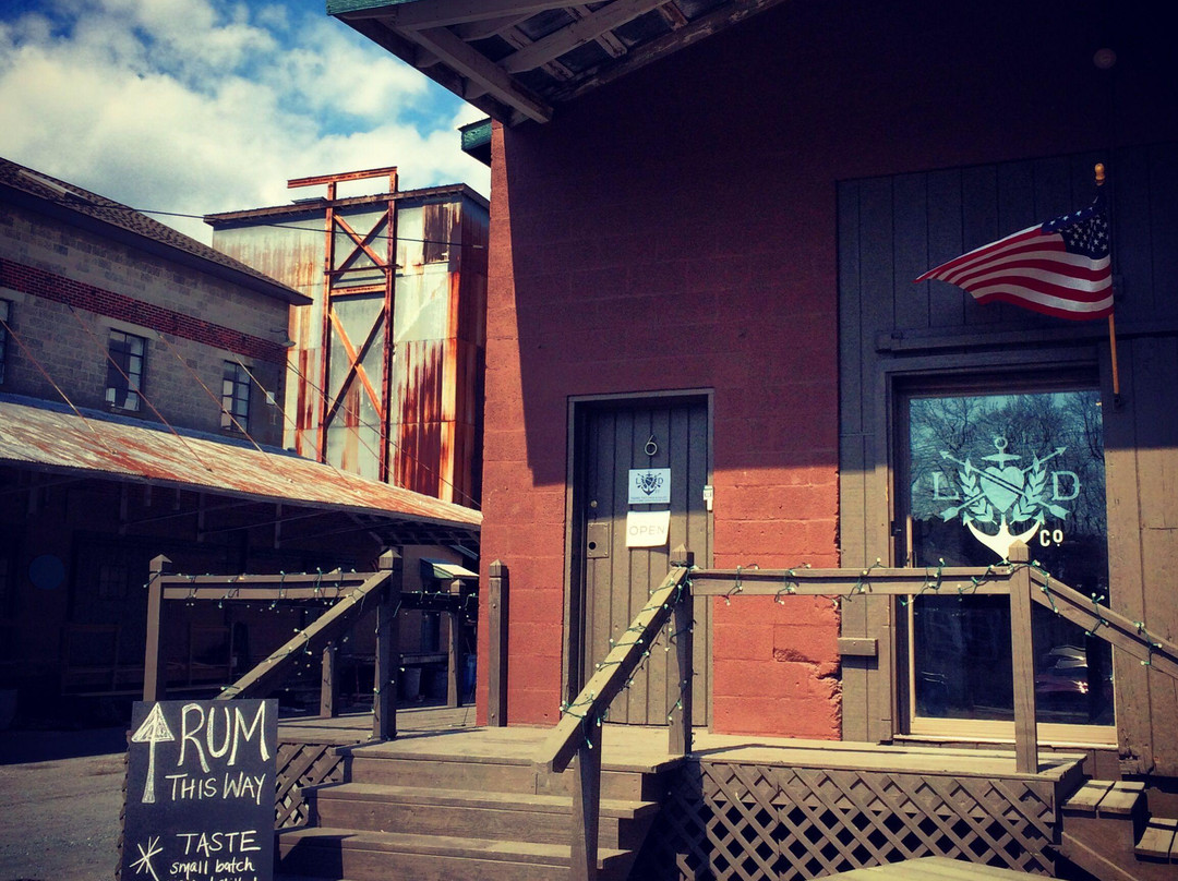 Lyon Rum Distillery-圣迈克必去景点