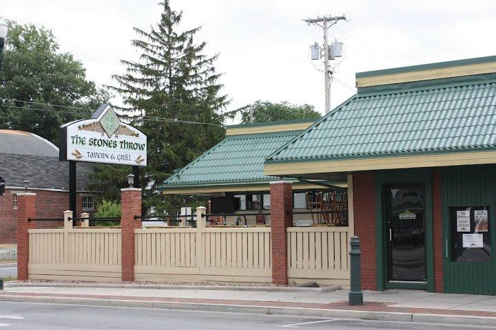 The Stones Throw-鲍灵格林必去景点