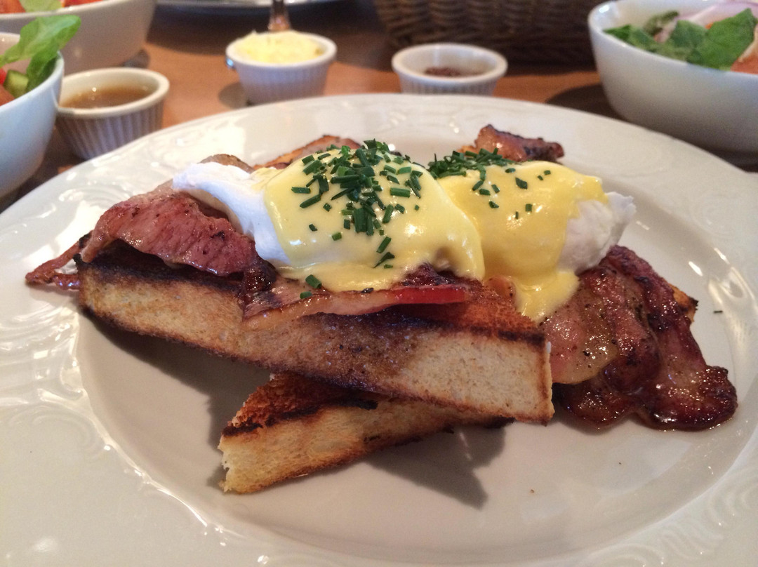 荷兹利亚餐馆和美食-Benedict
