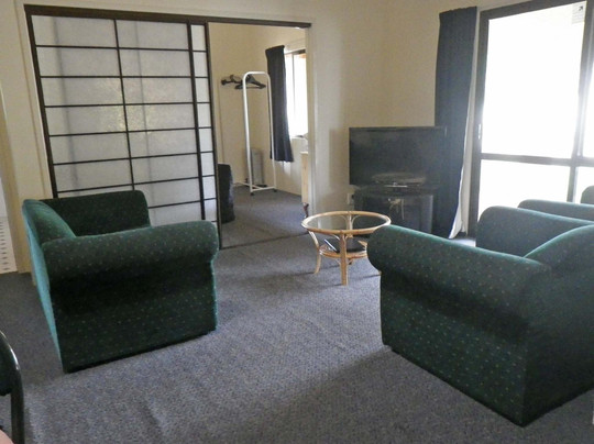 Captain's Quarters Motor Inn主图