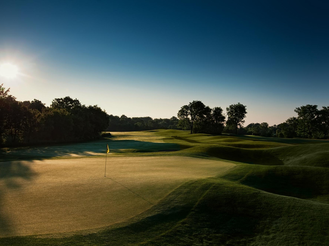 Fox Hills Golf Course & Banquet Center-普利茅斯必去景点