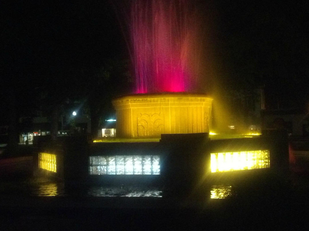 Plaza Square-Highland必去景点