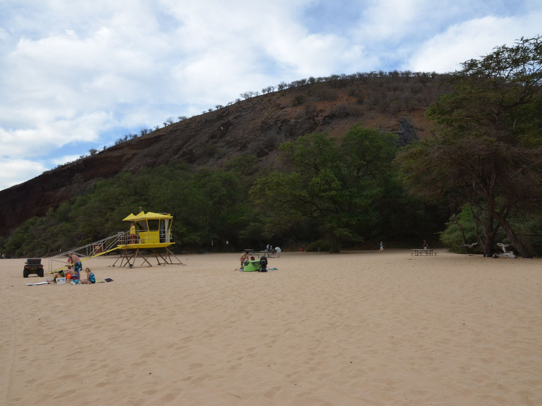 尼拉海滩-维雷亚必去景点