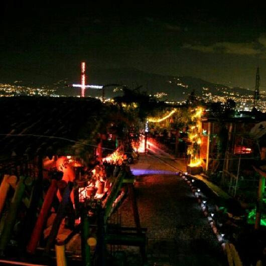 Estadero Bar El Esfuerzo-Sabaneta必去景点