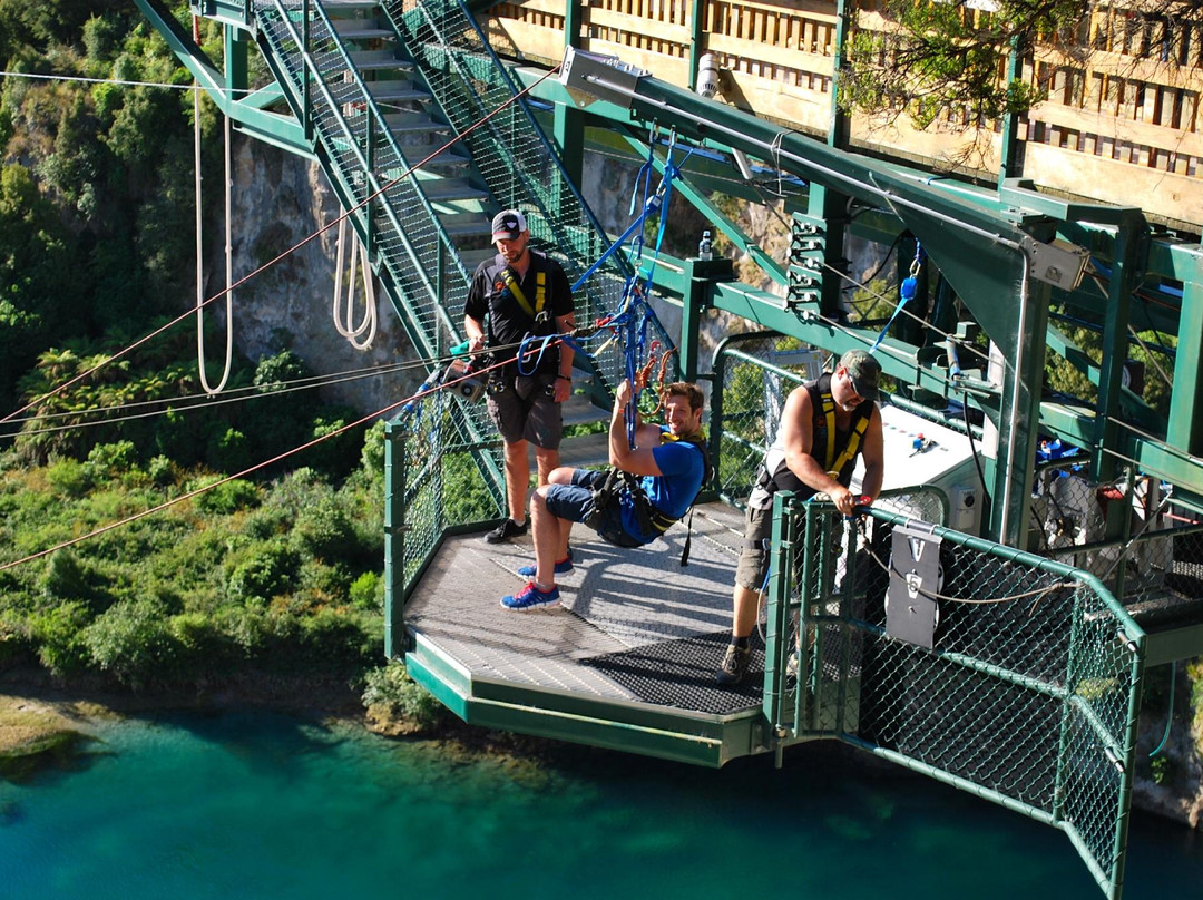 Taupo Bungy & Swing景点图片