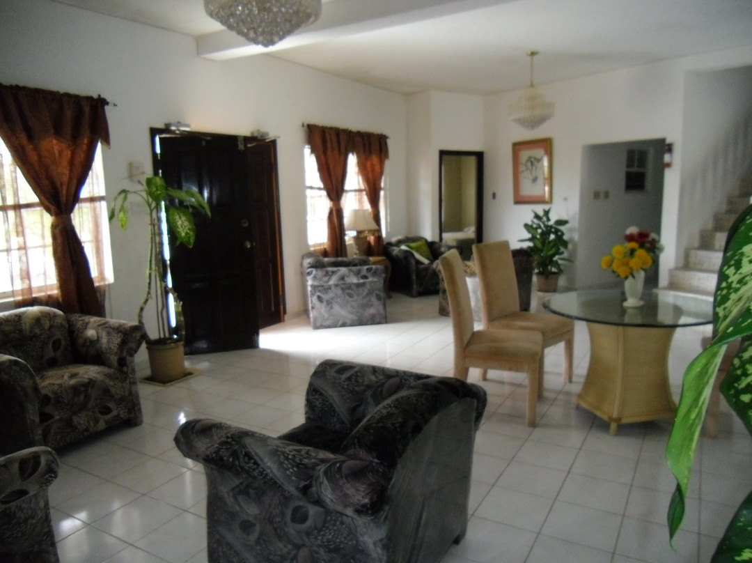 Villa Elegance
