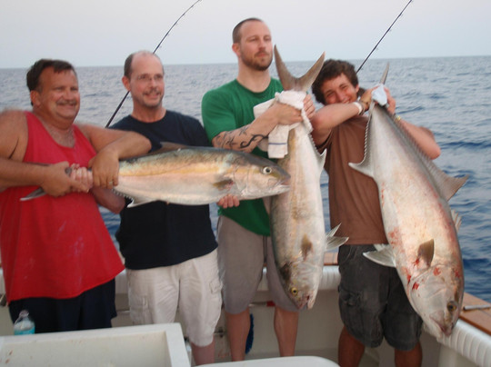 Bobby B Fishing Charters-迈尔斯堡海滩必去景点