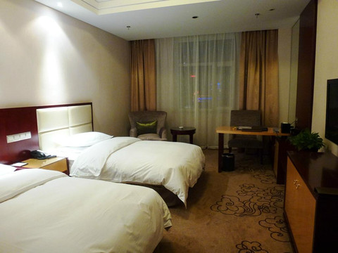 春雪四季酒店（人民医院将军衙署地铁站店）主图