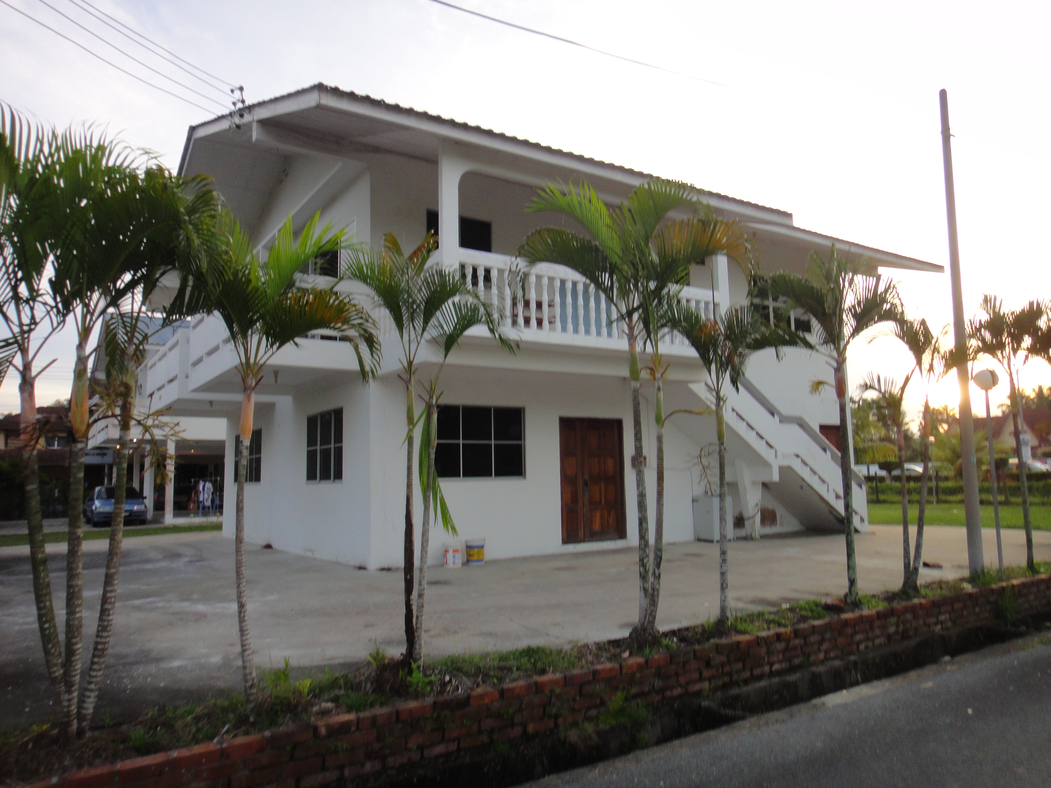 Miri Beachouse-官方