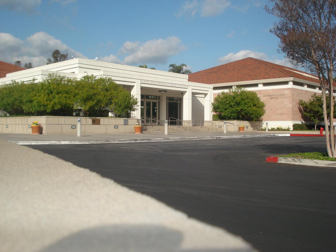 尼克松总统图书馆暨博物馆 -约巴林达必去景点