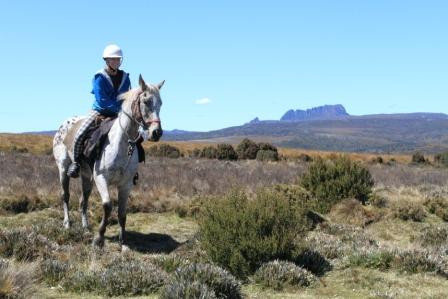 Cradle Country Adventures-摇篮山圣克莱尔湖国家公园必去景点