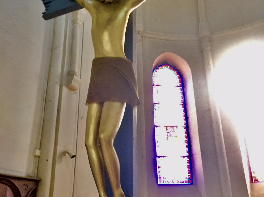 Eglise Notre-Dame-Neuville de Poitou必去景点