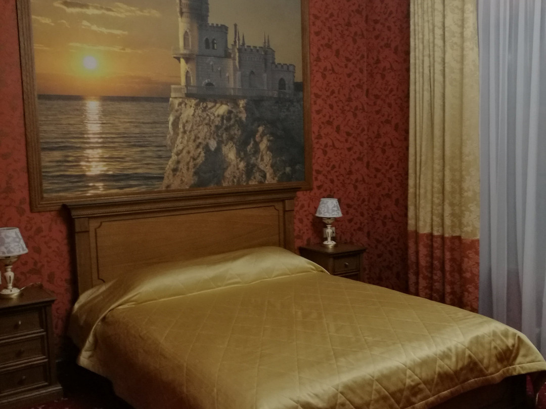 Rossiya Hotel