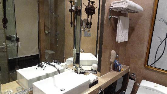 贝迪颐园温泉旅游度假酒店主图