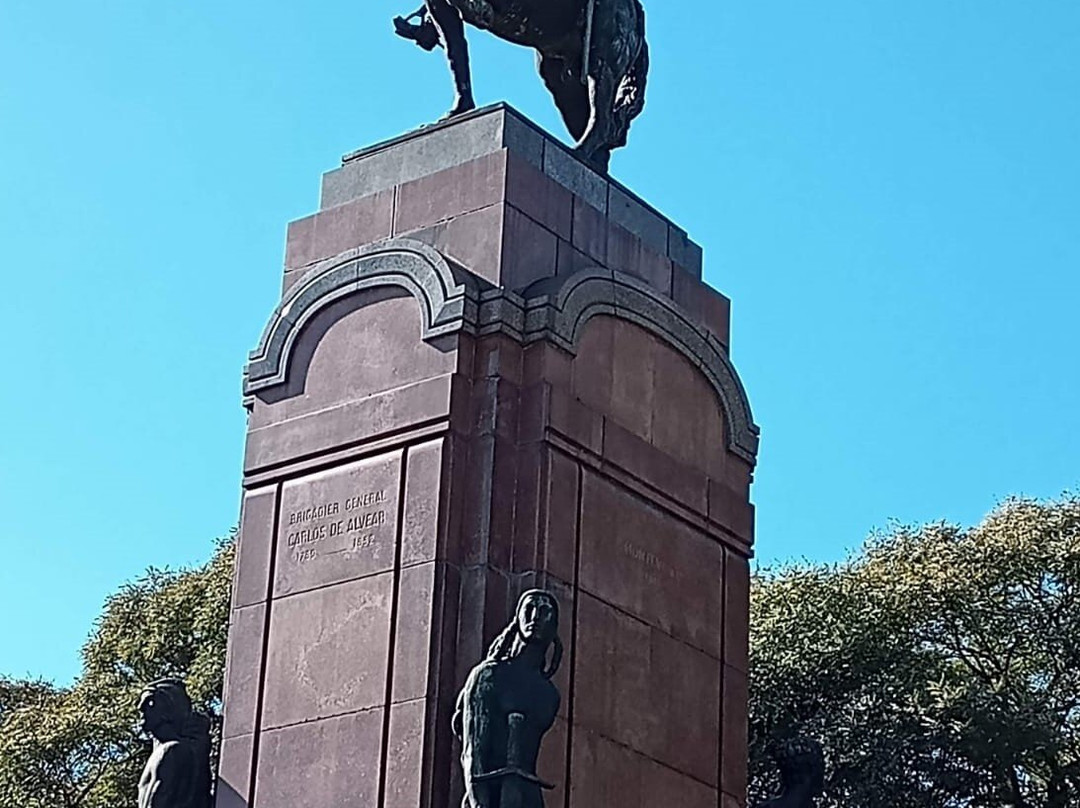 Monumento al General Carlos Maria de Alvear-布宜诺斯艾利斯必去景点